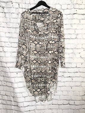Alex & Lilli snake print high low dress. Size XL